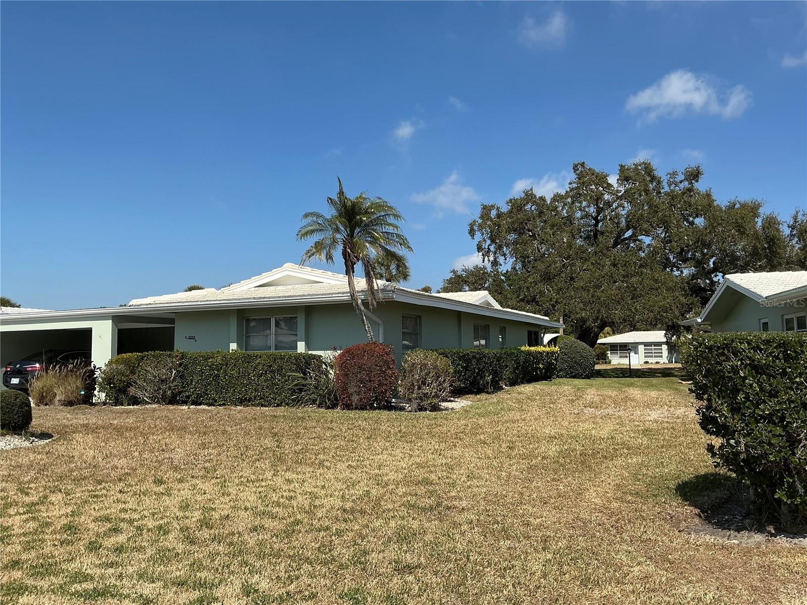 Image 7 of 21 For 3230 Village Green Drive 1032