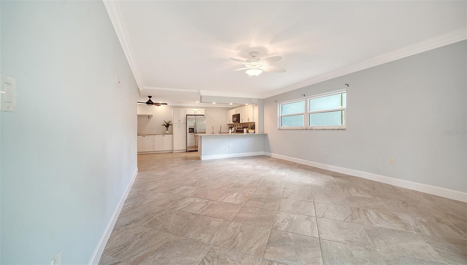 Listing photo id 16 for 225 Hourglass Way 106