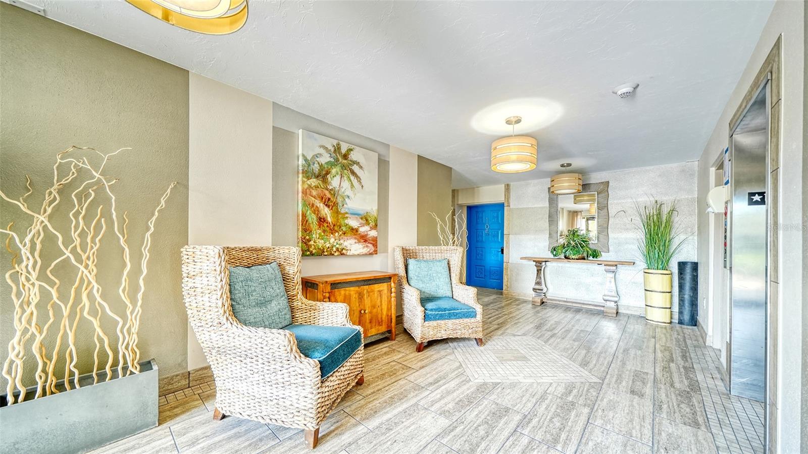 Listing photo id 2 for 225 Hourglass Way 106