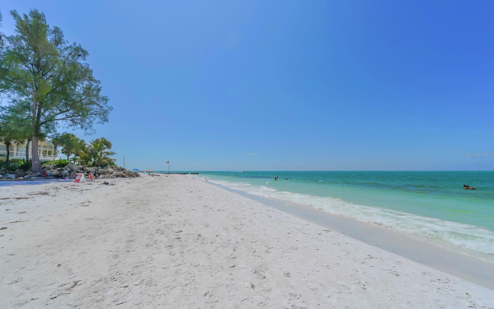 Listing photo id 53 for 225 Hourglass Way 106