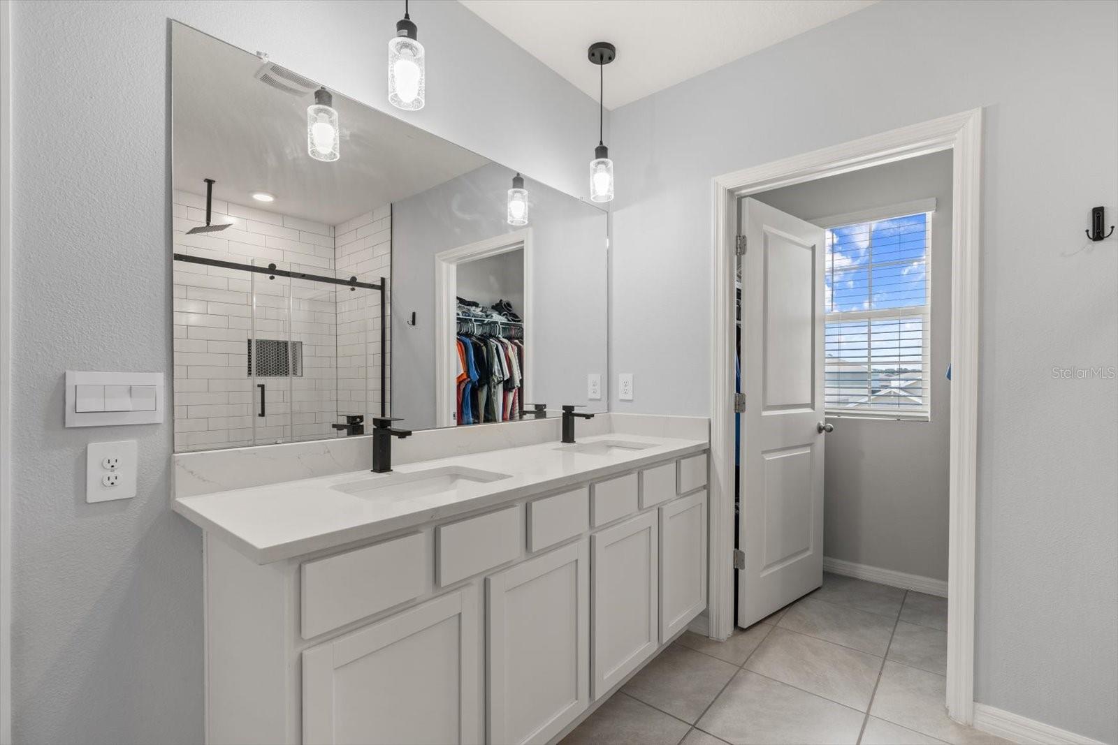 Image 30 of 71 For 5117 Sultana Cove