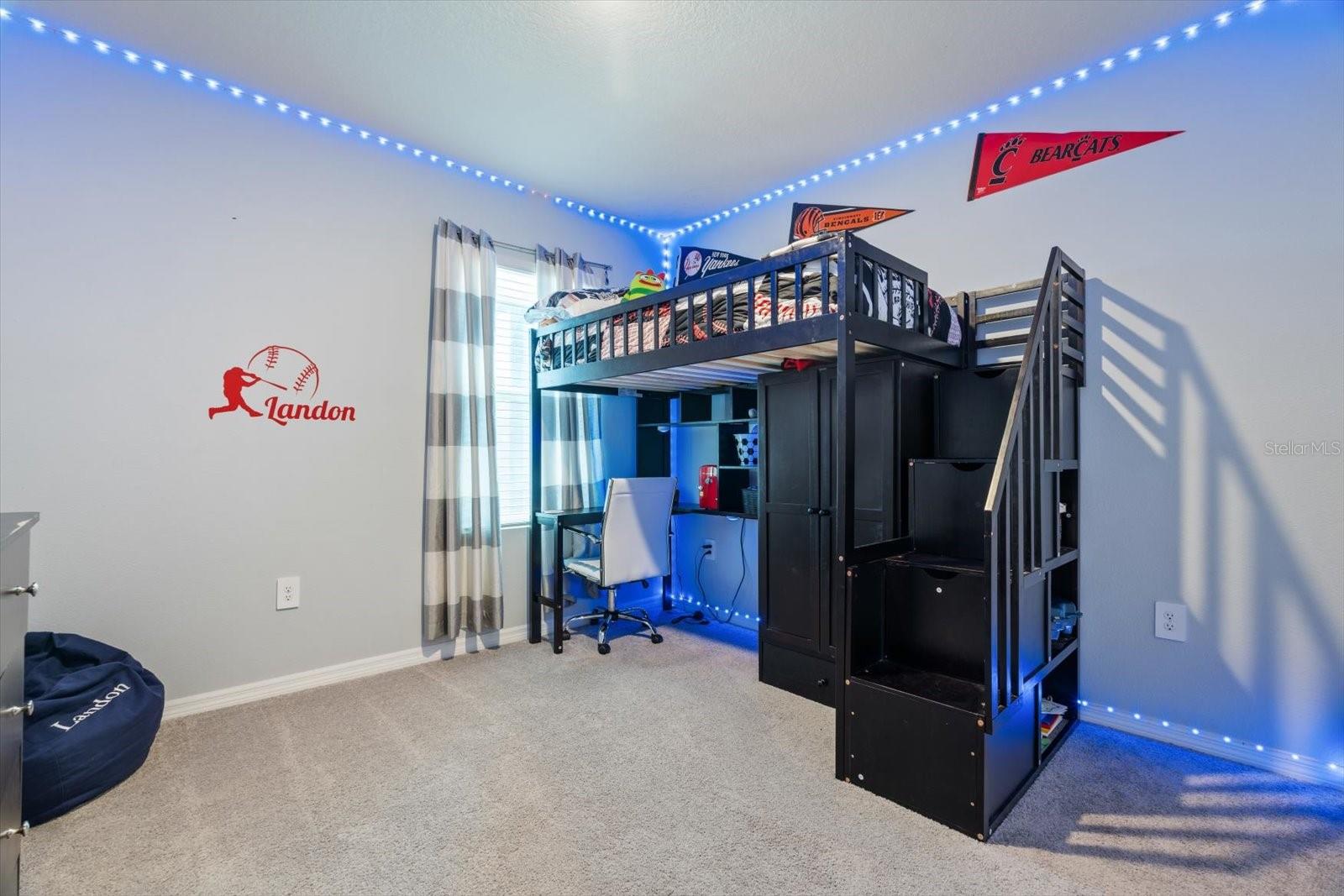 Image 33 of 71 For 5117 Sultana Cove