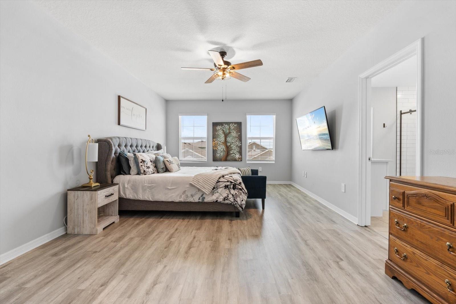 Image 4 of 71 For 5117 Sultana Cove