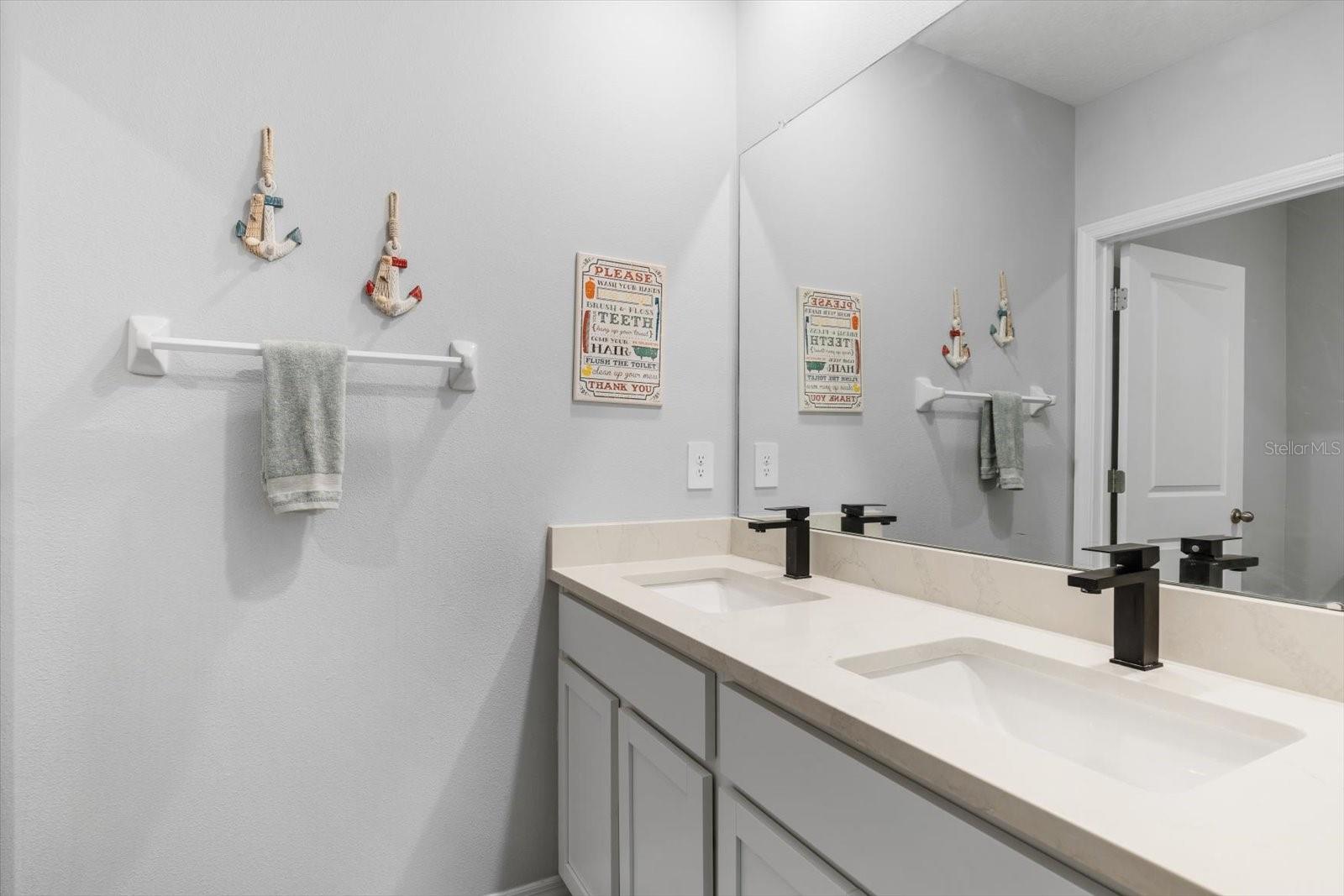 Image 40 of 71 For 5117 Sultana Cove