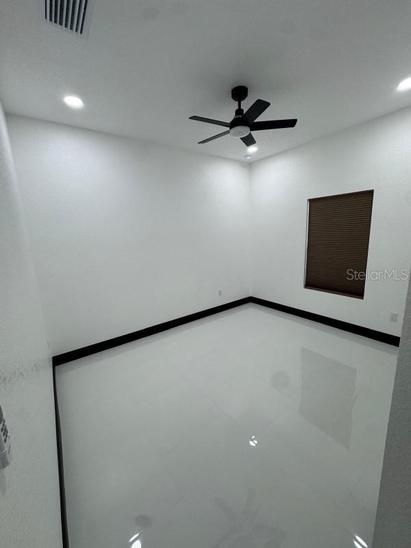 Image 13 of 24 For 4090 134th Place