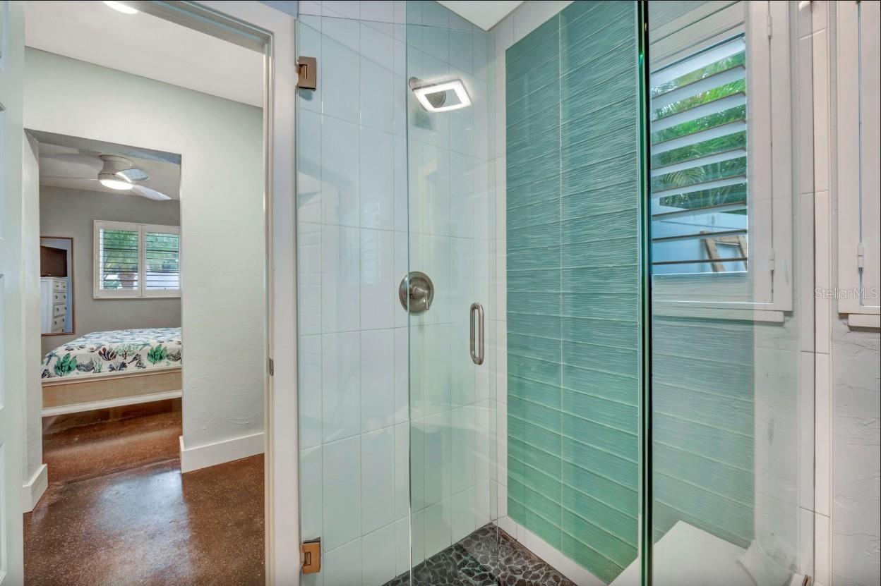 Image 14 of 55 For 301 Jackson Drive