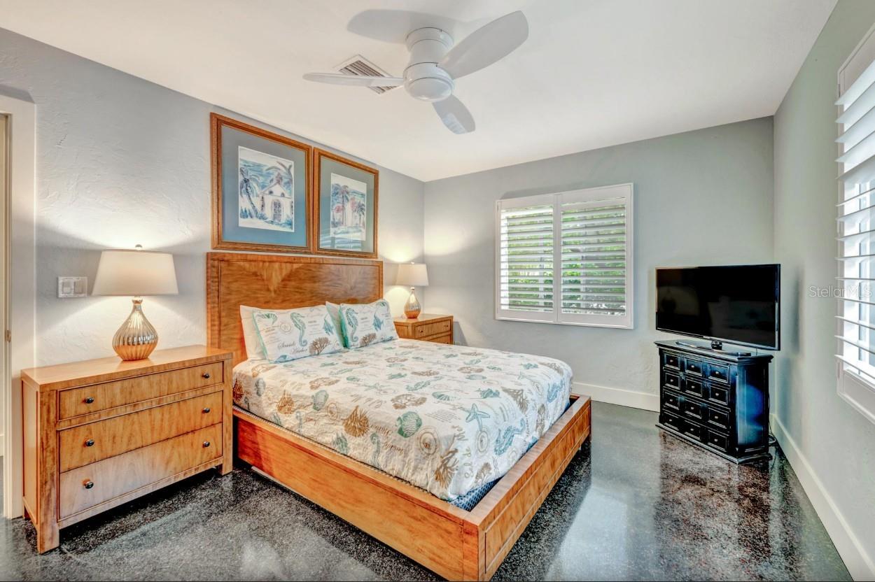 Image 22 of 55 For 301 Jackson Drive