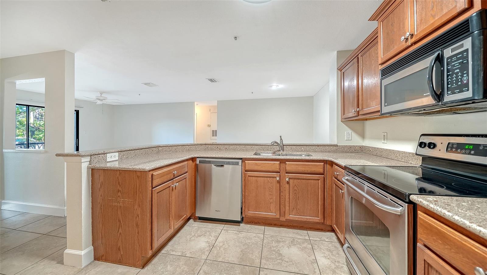 Image 13 of 98 For 4029 Crockers Lake Boulevard 1811