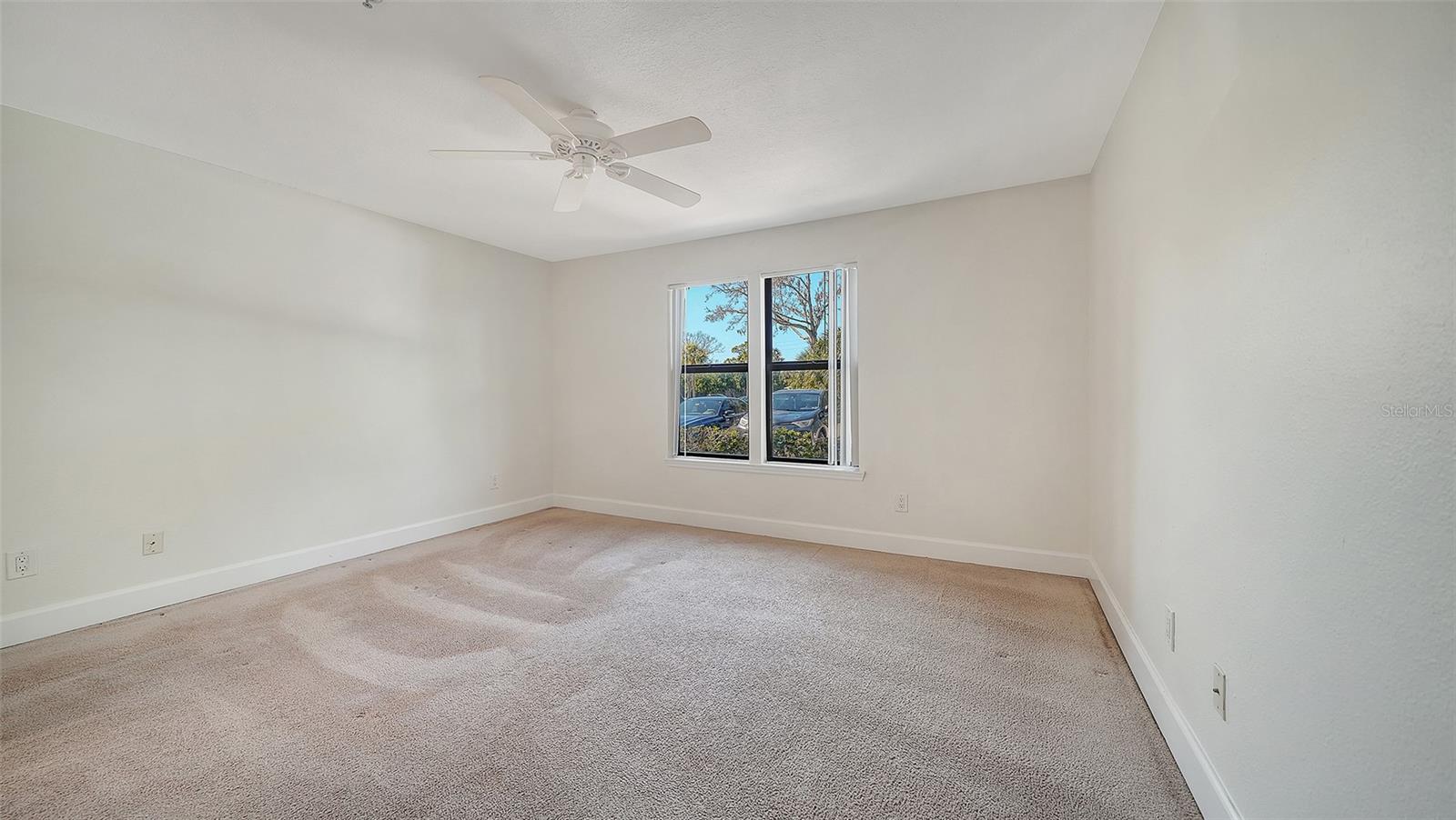 Image 17 of 98 For 4029 Crockers Lake Boulevard 1811