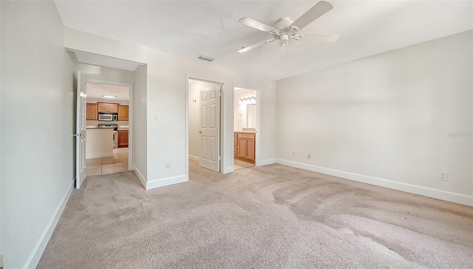 Image 18 of 98 For 4029 Crockers Lake Boulevard 1811