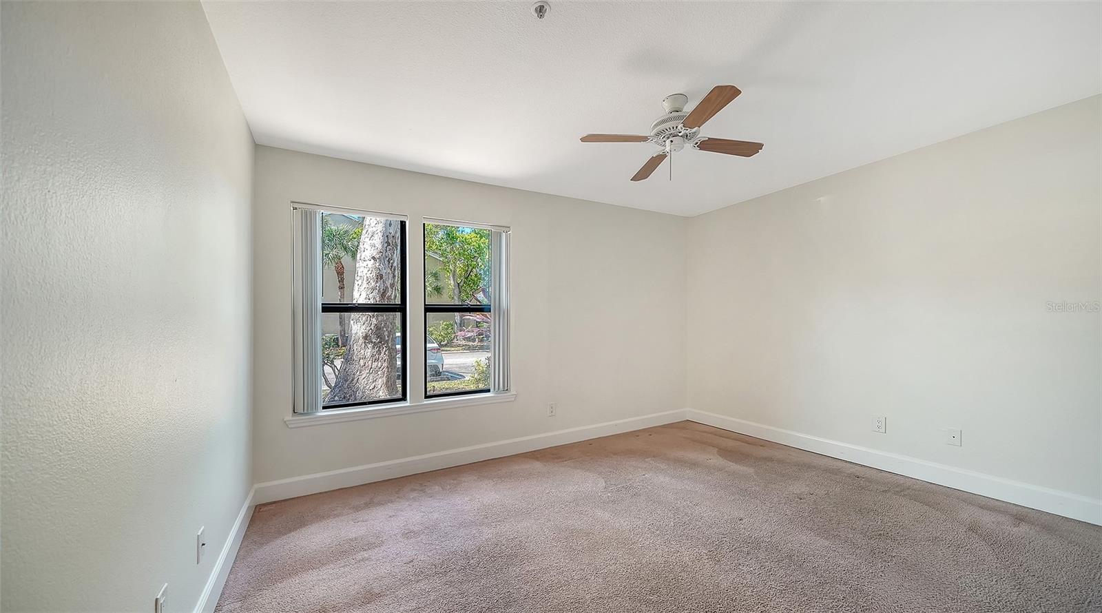 Image 25 of 98 For 4029 Crockers Lake Boulevard 1811