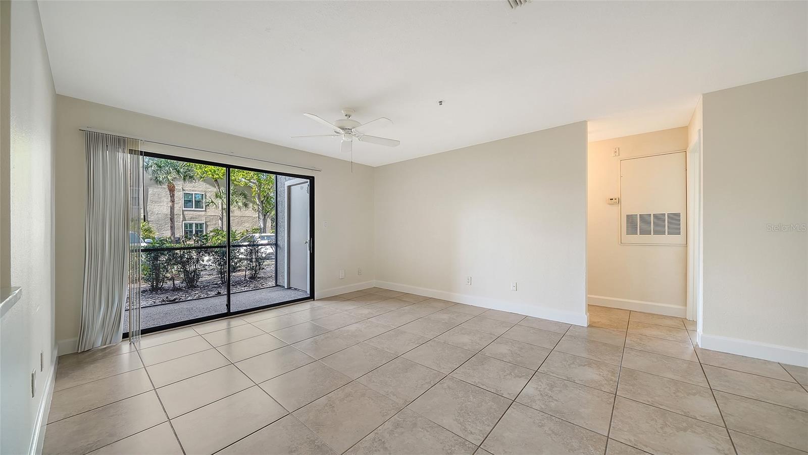 Image 4 of 98 For 4029 Crockers Lake Boulevard 1811