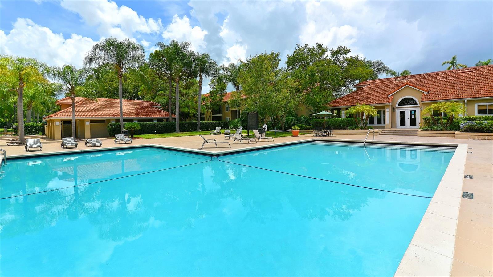 Image 42 of 98 For 4029 Crockers Lake Boulevard 1811