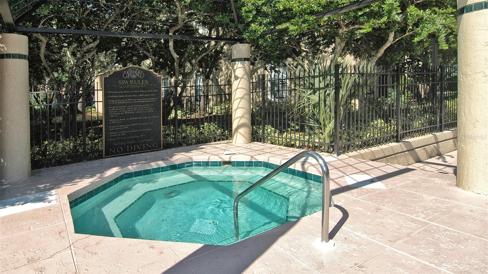 Image 43 of 98 For 4029 Crockers Lake Boulevard 1811