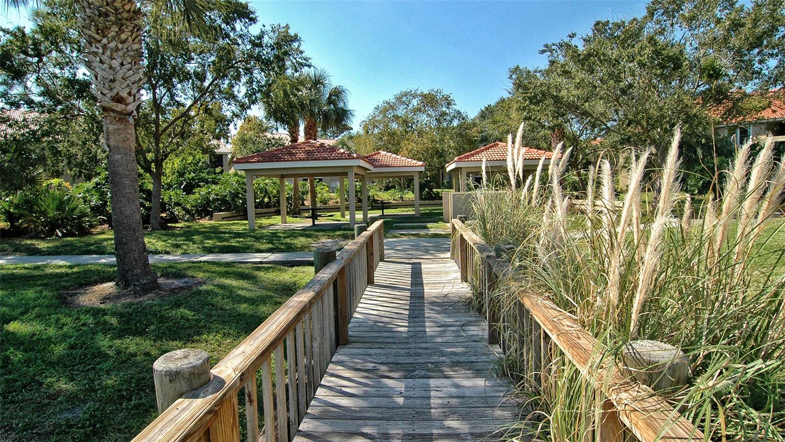 Image 49 of 98 For 4029 Crockers Lake Boulevard 1811