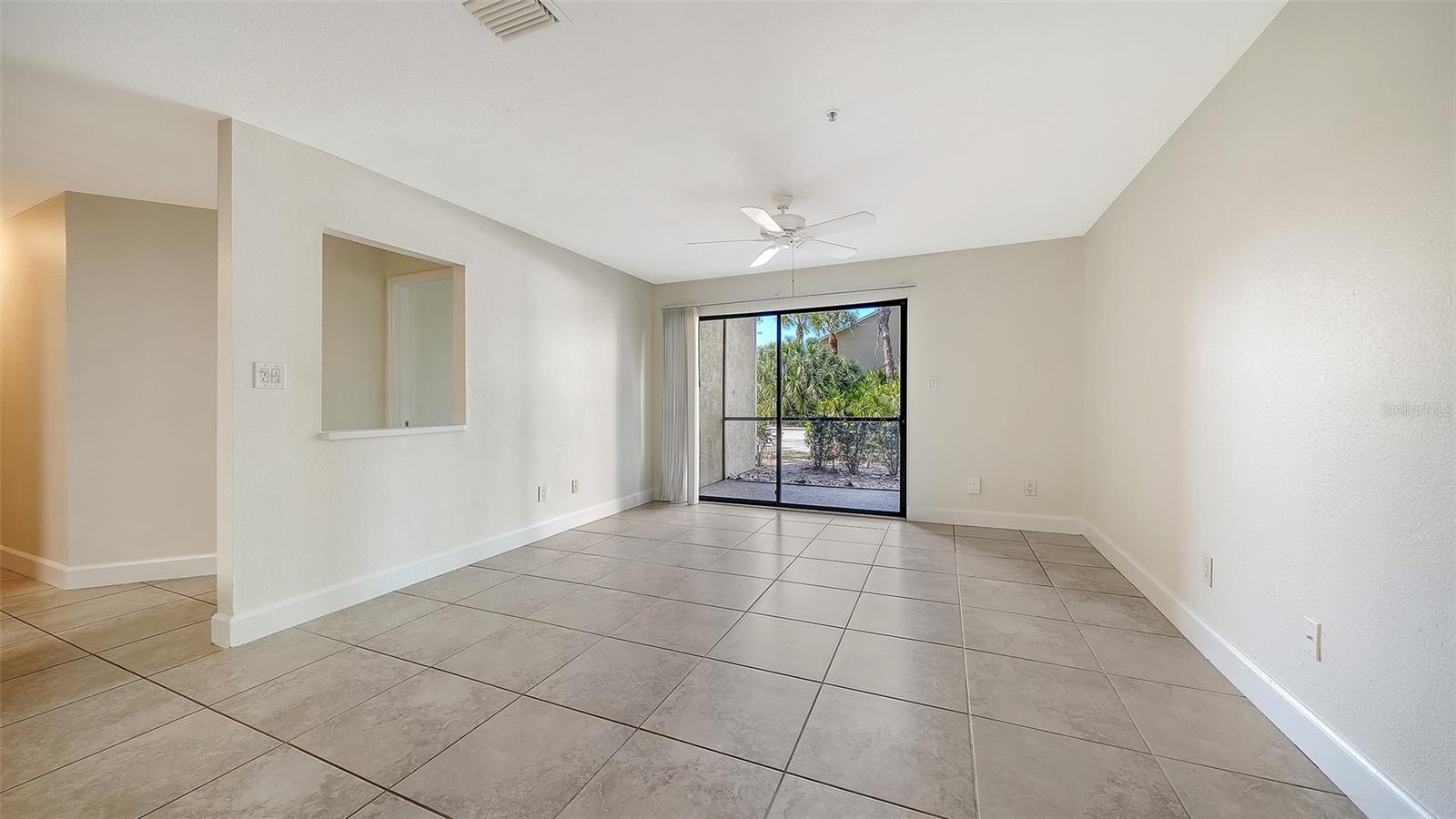 Image 5 of 98 For 4029 Crockers Lake Boulevard 1811