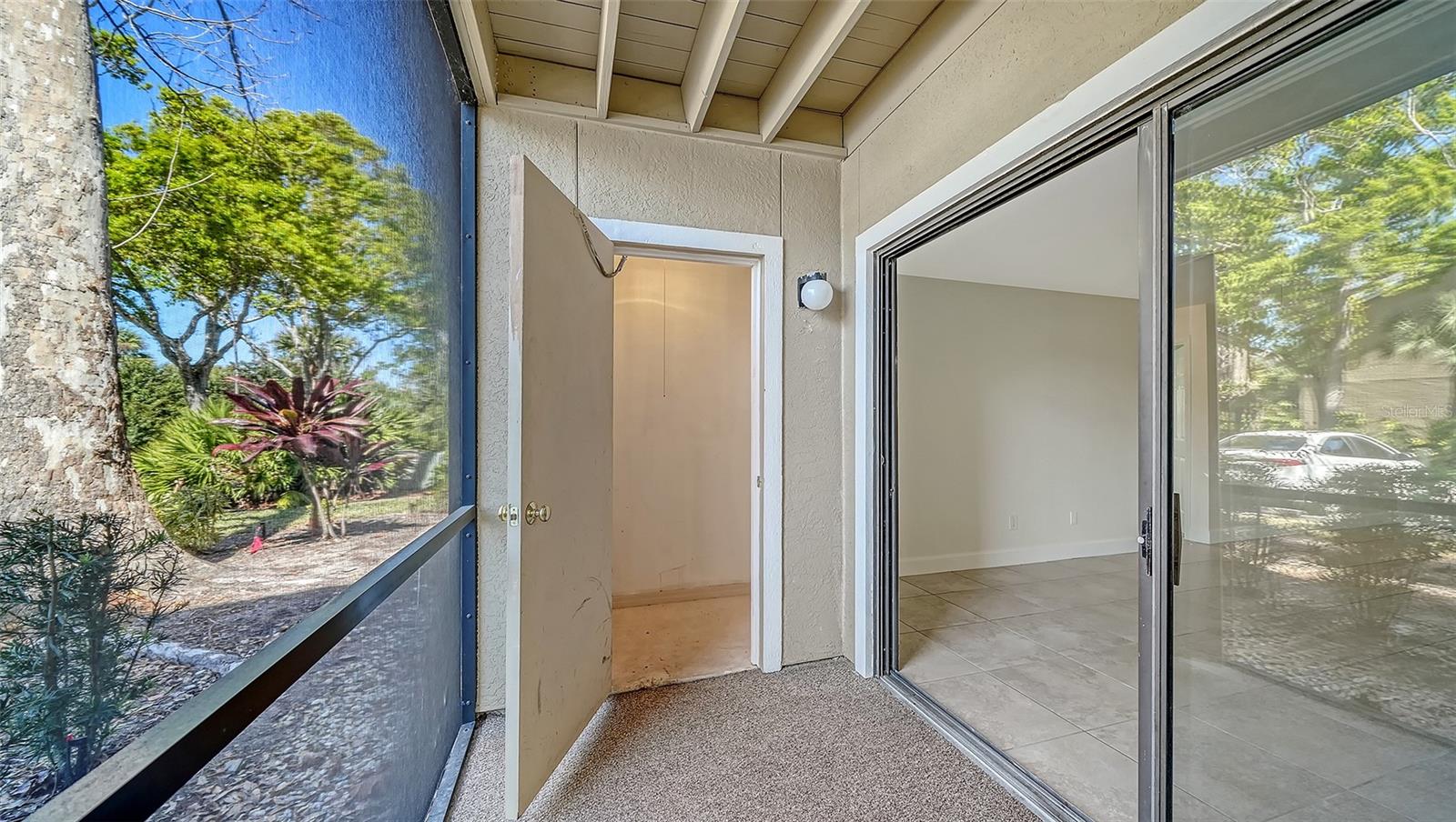 Image 7 of 98 For 4029 Crockers Lake Boulevard 1811