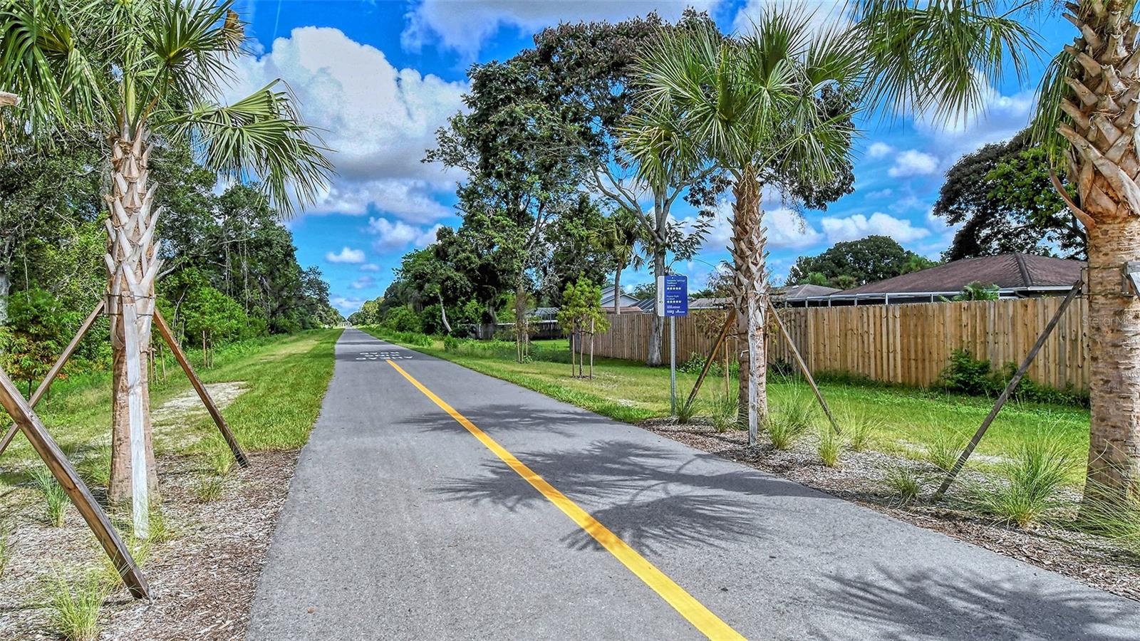 Image 82 of 98 For 4029 Crockers Lake Boulevard 1811