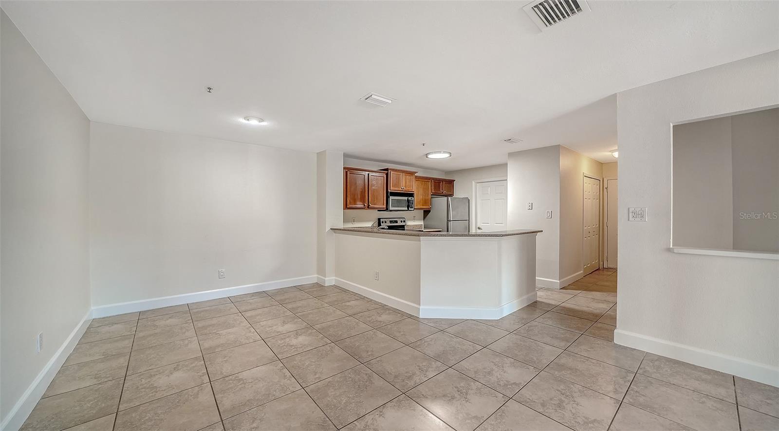 Image 9 of 98 For 4029 Crockers Lake Boulevard 1811