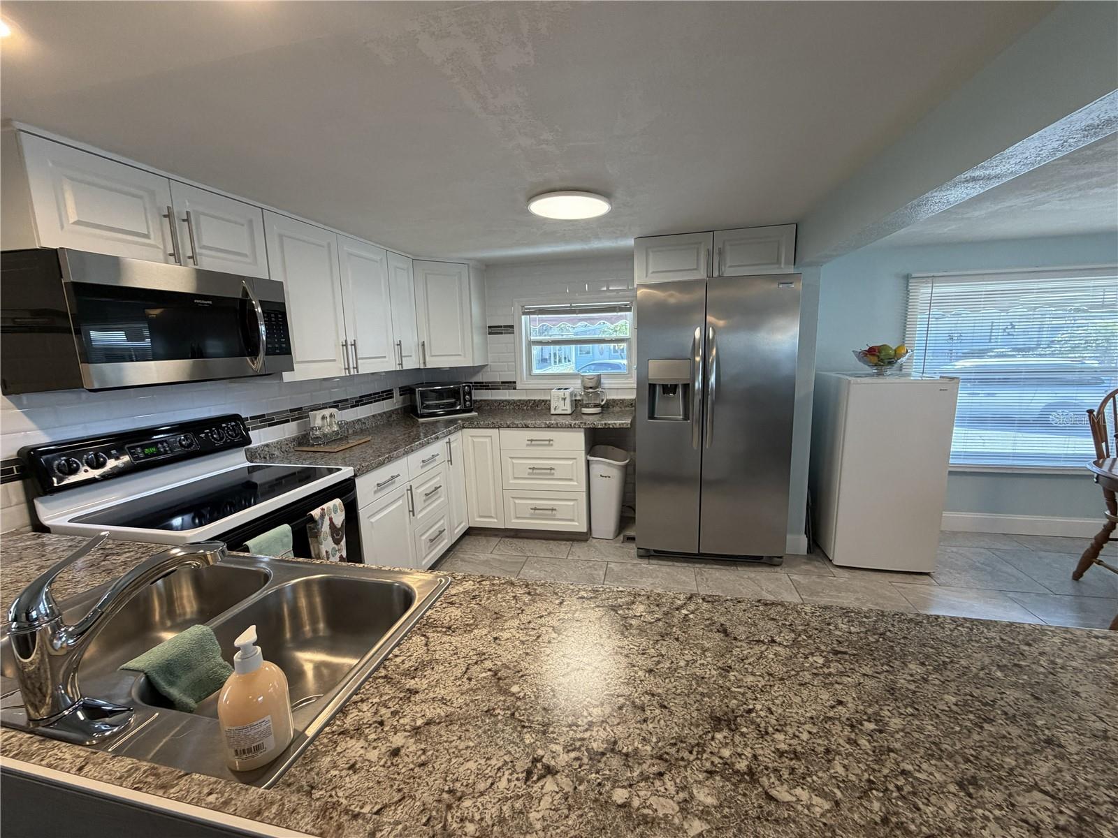 Image 18 of 84 For 1687 Olympia Fields Street