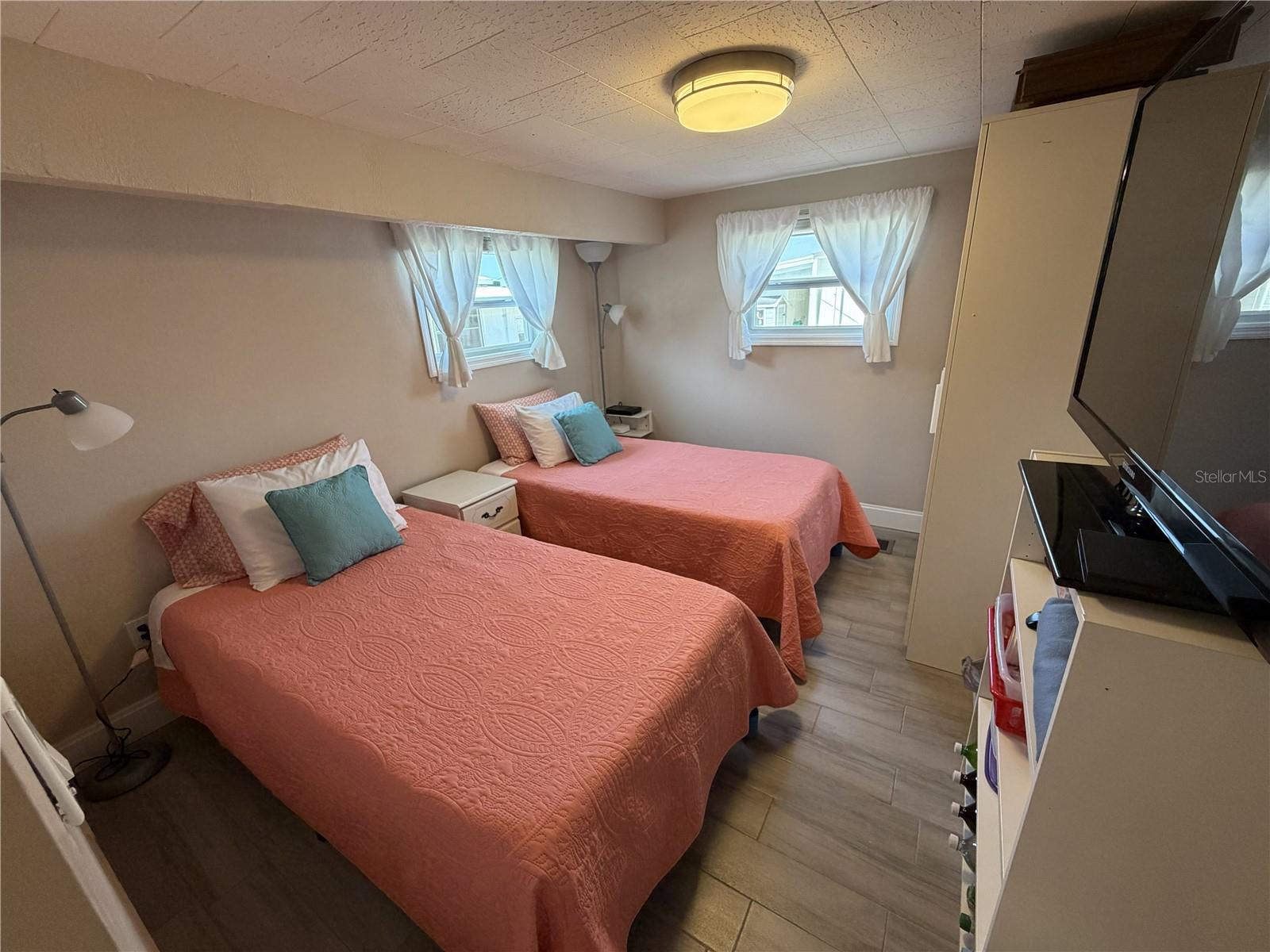 Image 28 of 84 For 1687 Olympia Fields Street