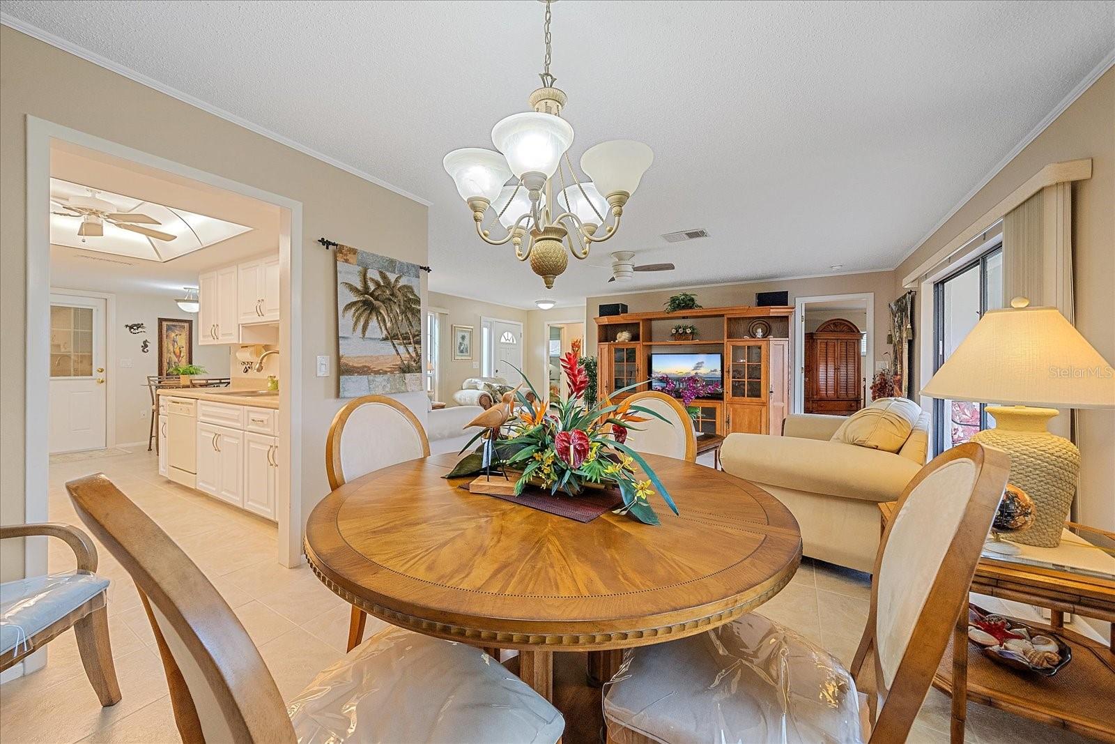 Image 13 of 41 For 3135 Glen Elyn Boulevard 13