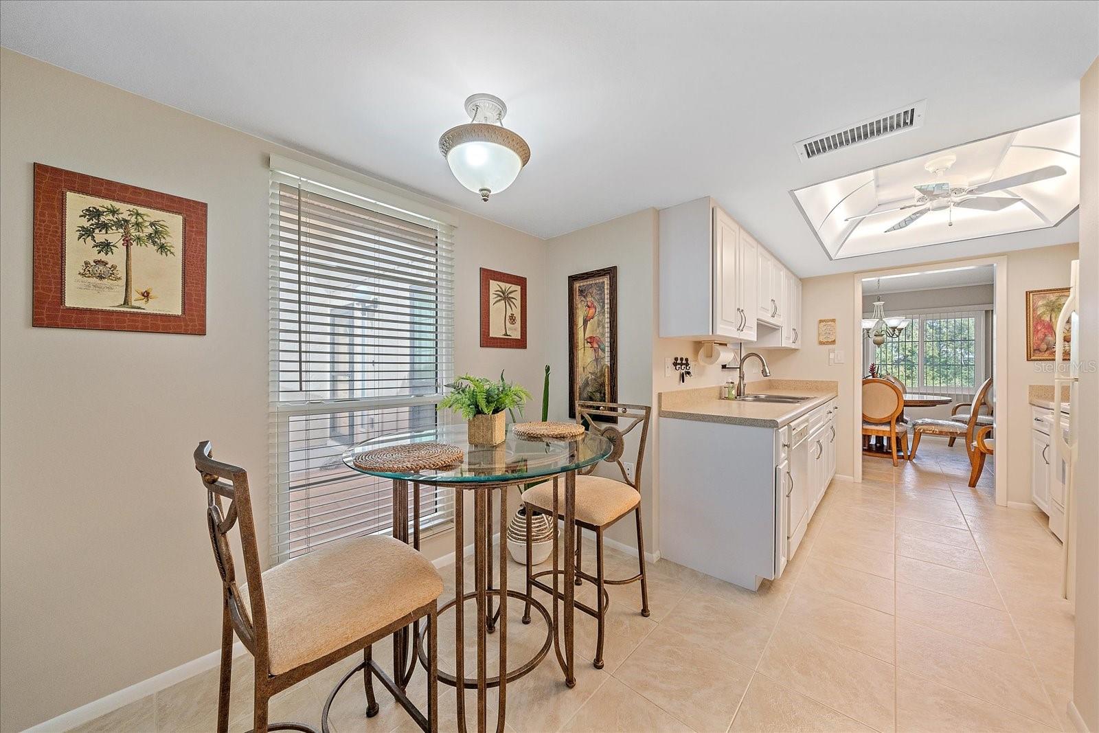 Image 19 of 41 For 3135 Glen Elyn Boulevard 13