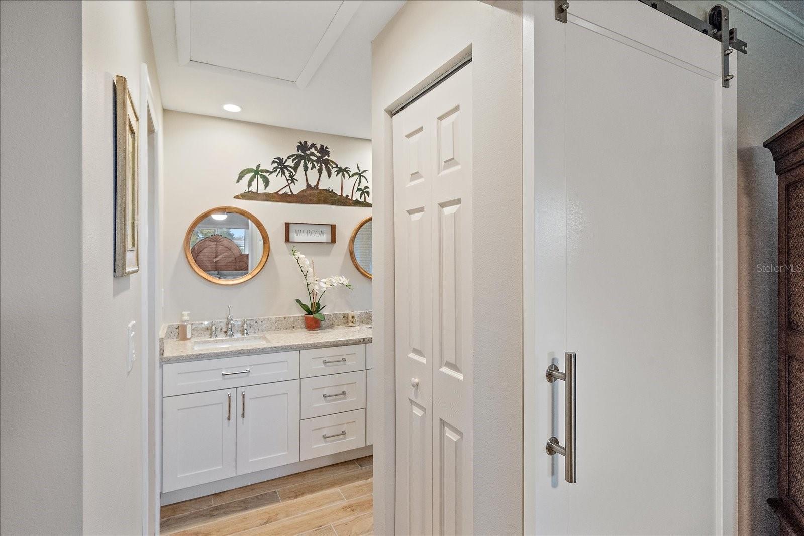 Image 24 of 41 For 3135 Glen Elyn Boulevard 13