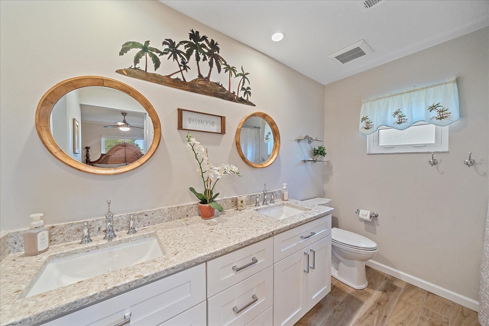 Image 25 of 41 For 3135 Glen Elyn Boulevard 13