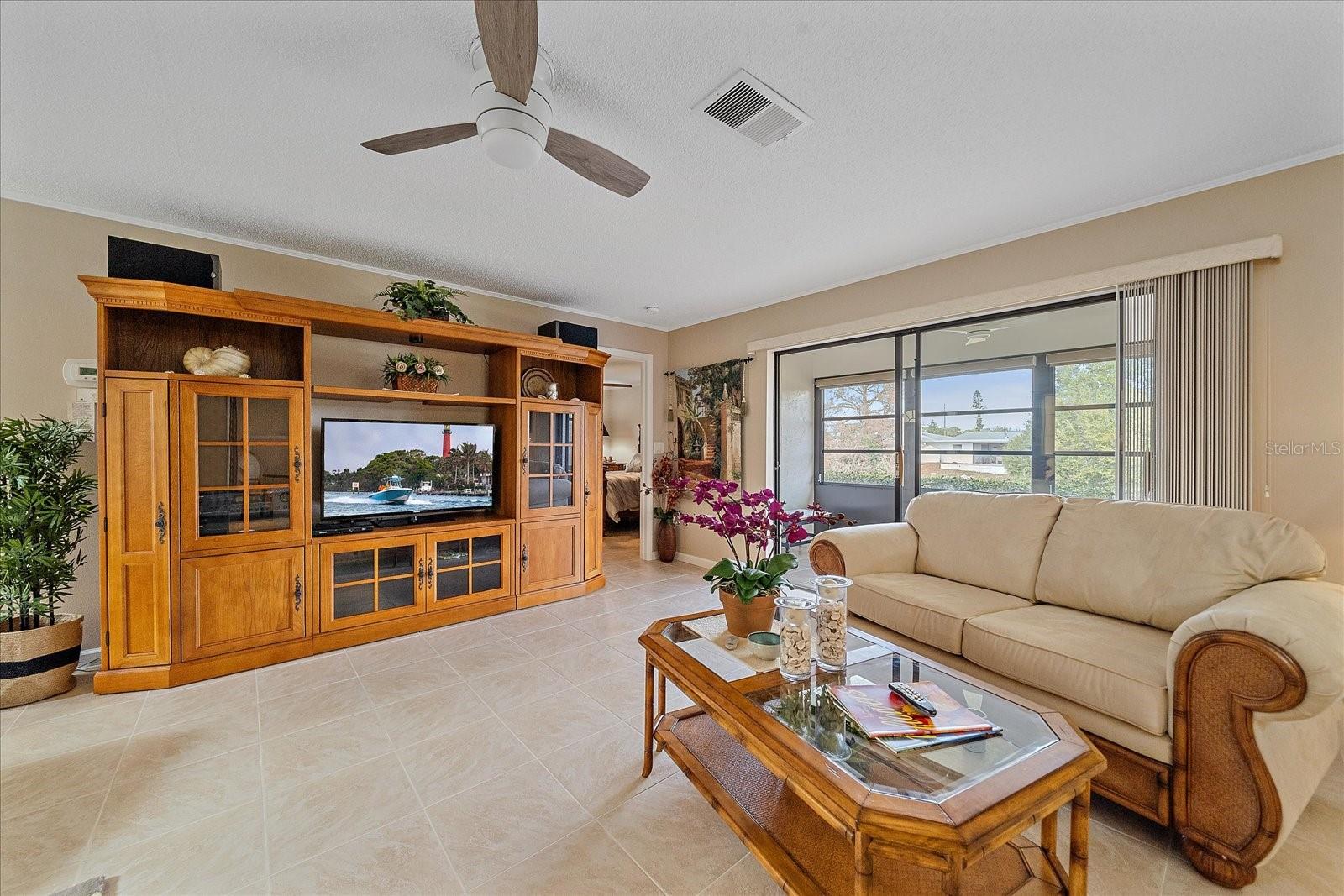 Image 5 of 41 For 3135 Glen Elyn Boulevard 13