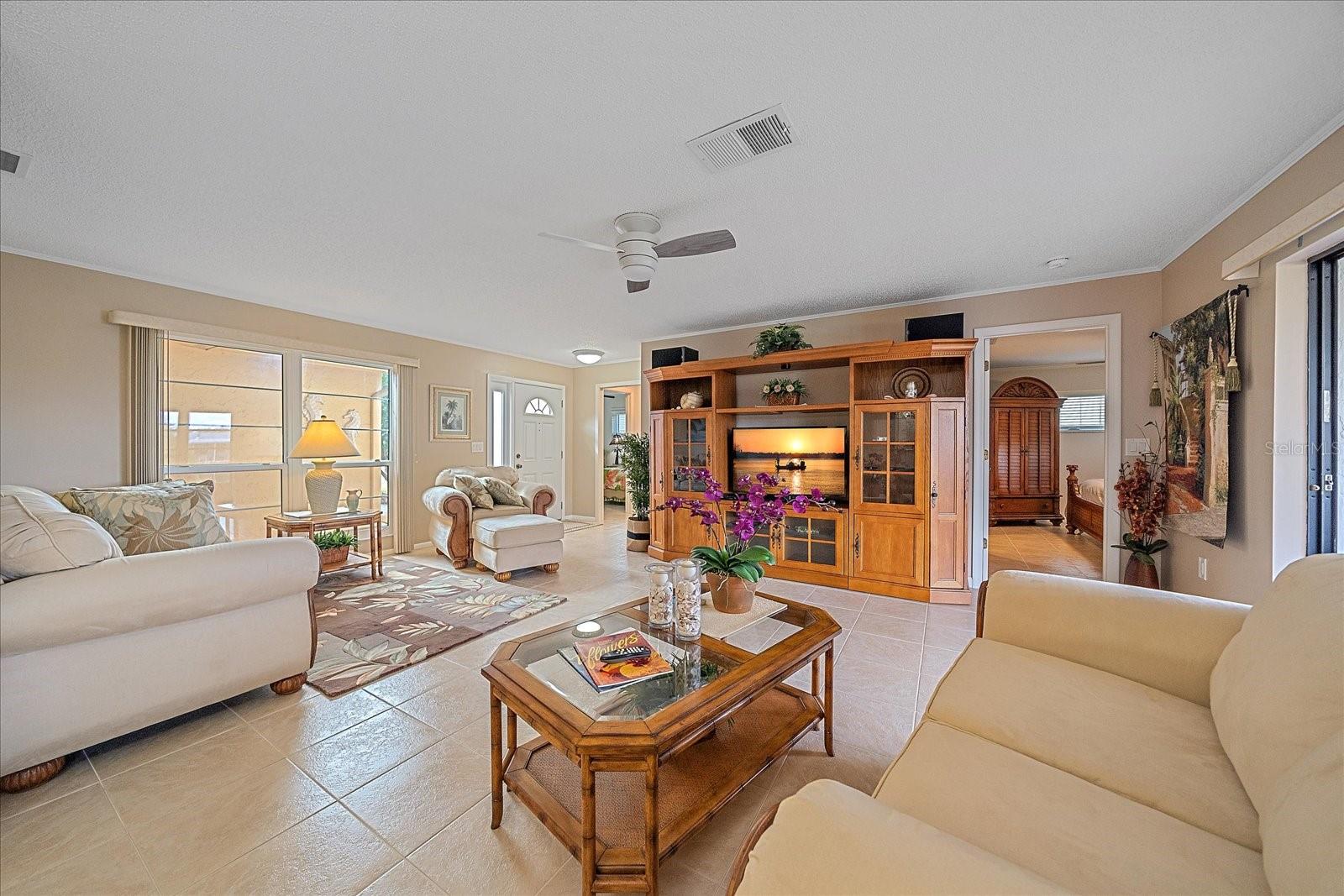 Image 7 of 41 For 3135 Glen Elyn Boulevard 13