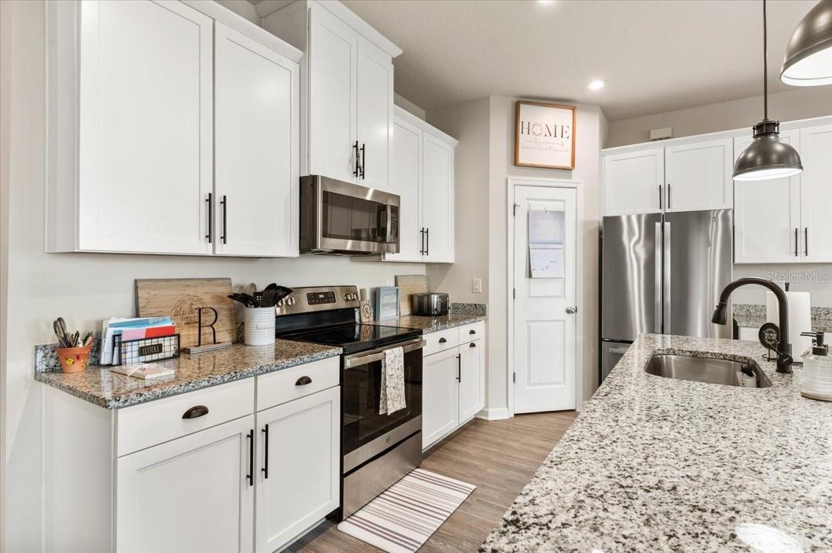 Image 13 of 51 For 5428 Peaceful Creek Cove