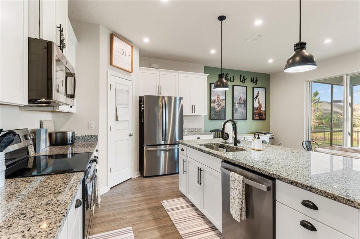 Image 14 of 51 For 5428 Peaceful Creek Cove