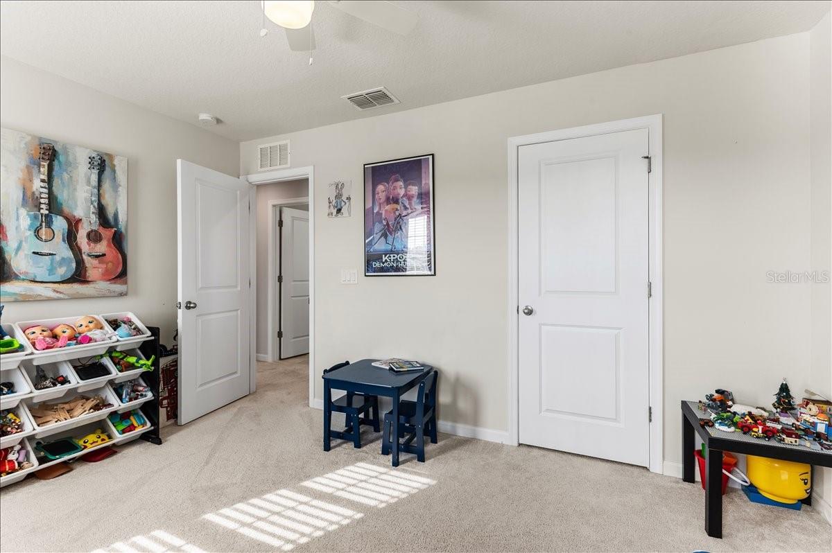 Image 33 of 51 For 5428 Peaceful Creek Cove