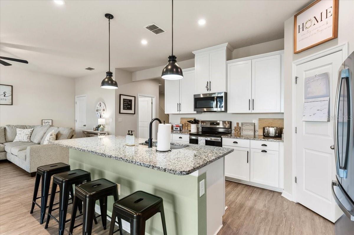 Image 8 of 51 For 5428 Peaceful Creek Cove