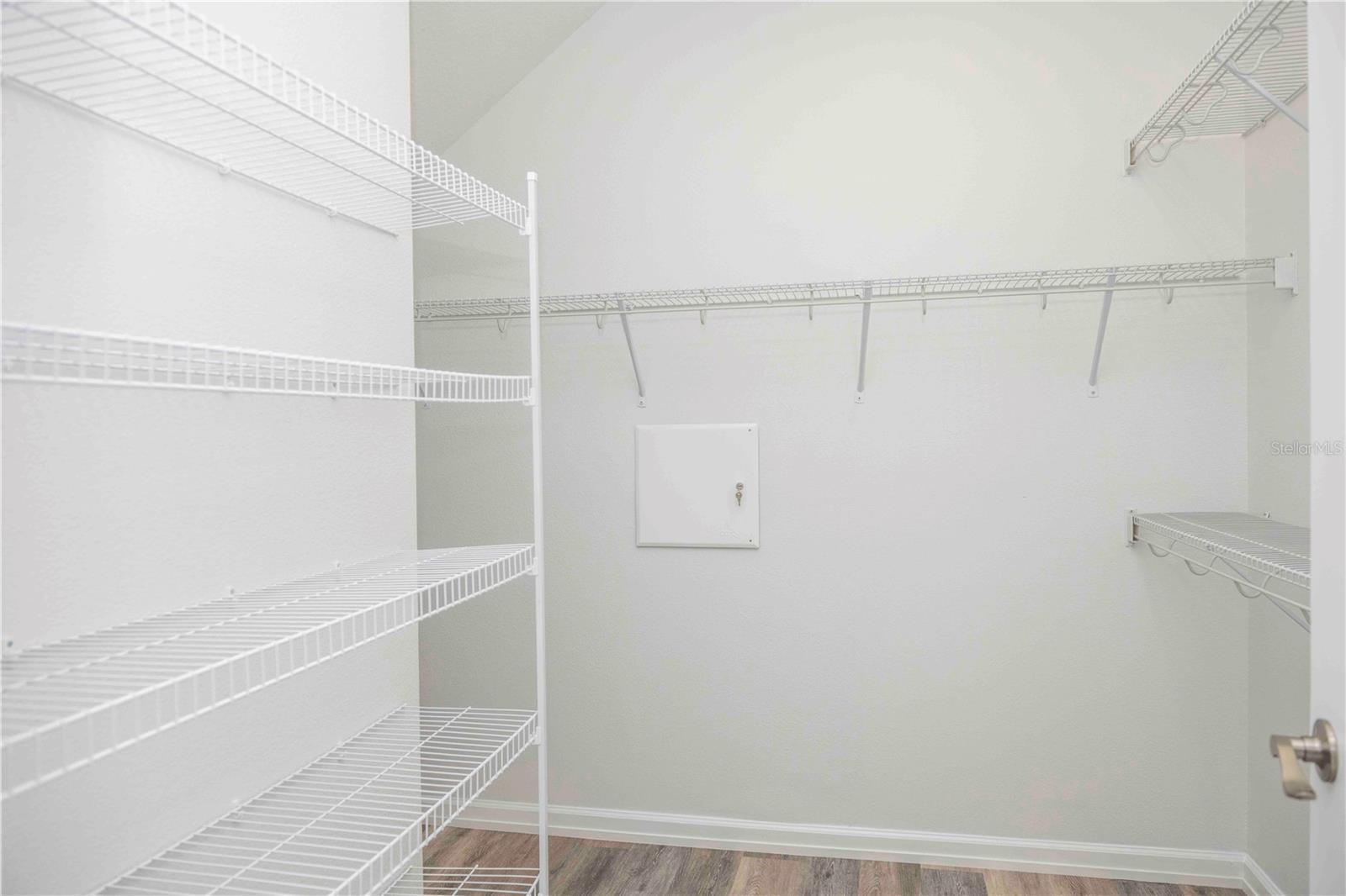 Image 21 of 34 For 11737 Brookside Drive