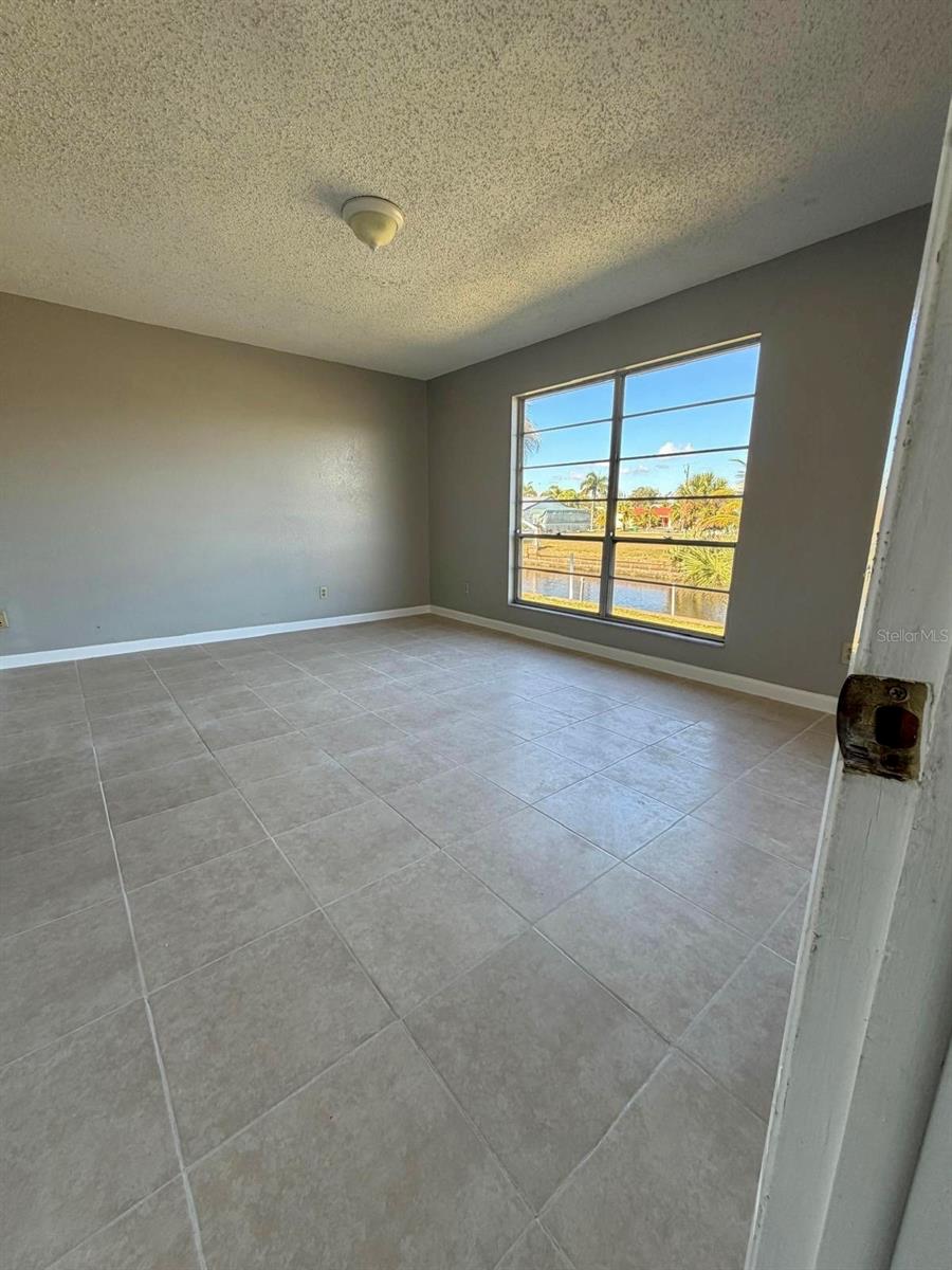 Image 10 of 36 For 3103 Riverside Drive