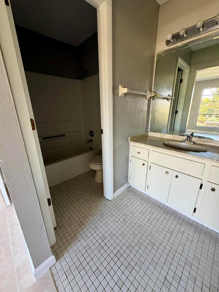 Image 16 of 36 For 3103 Riverside Drive