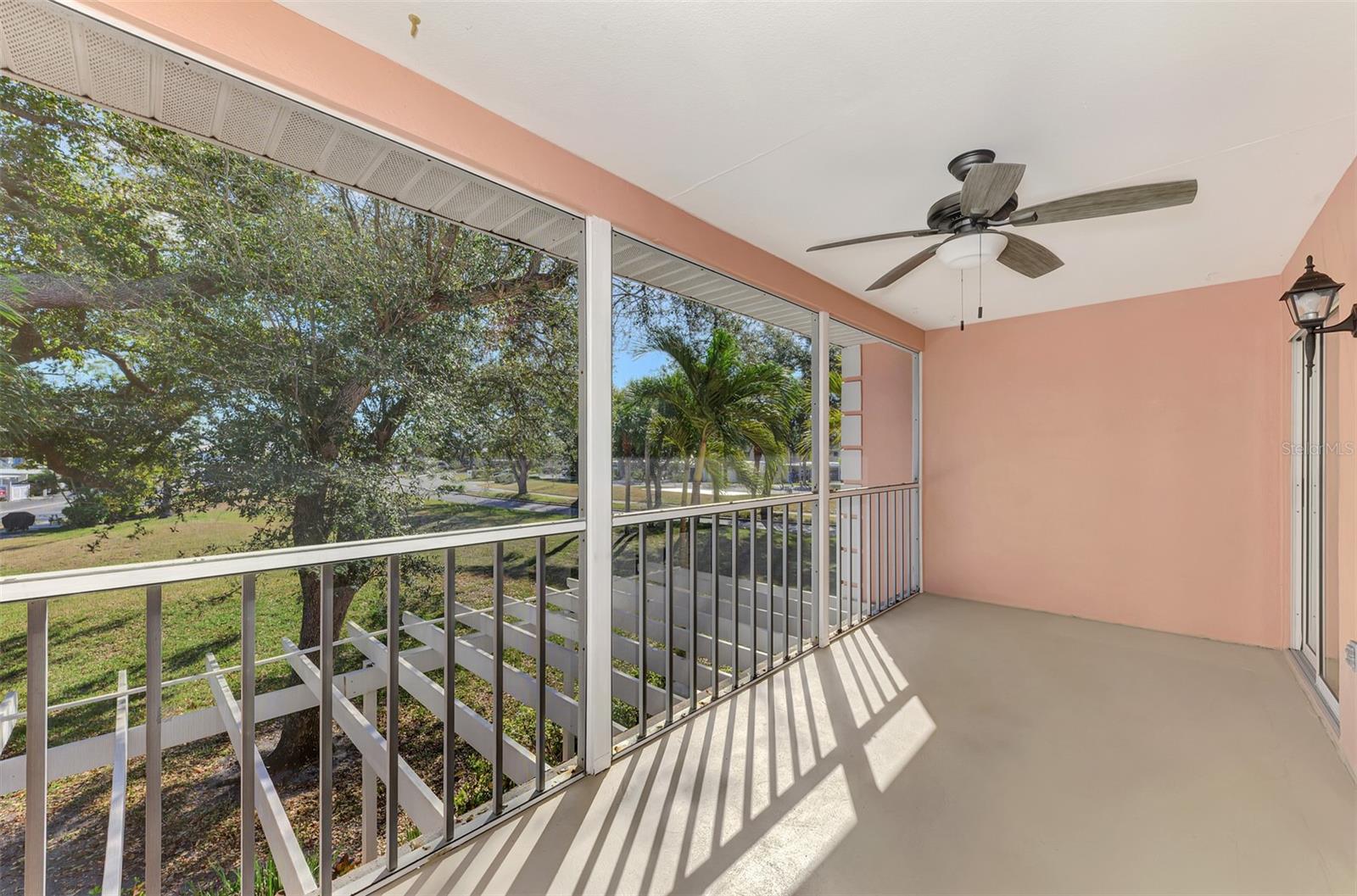 Listing photo id 12 for 458 Cerromar Road 484