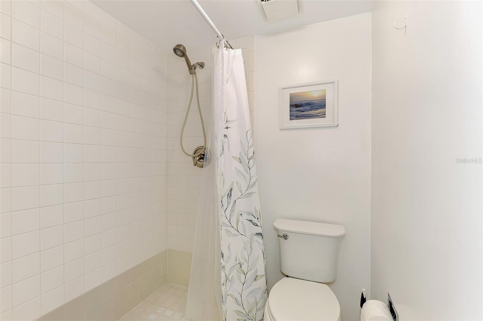 Listing photo id 19 for 458 Cerromar Road 484