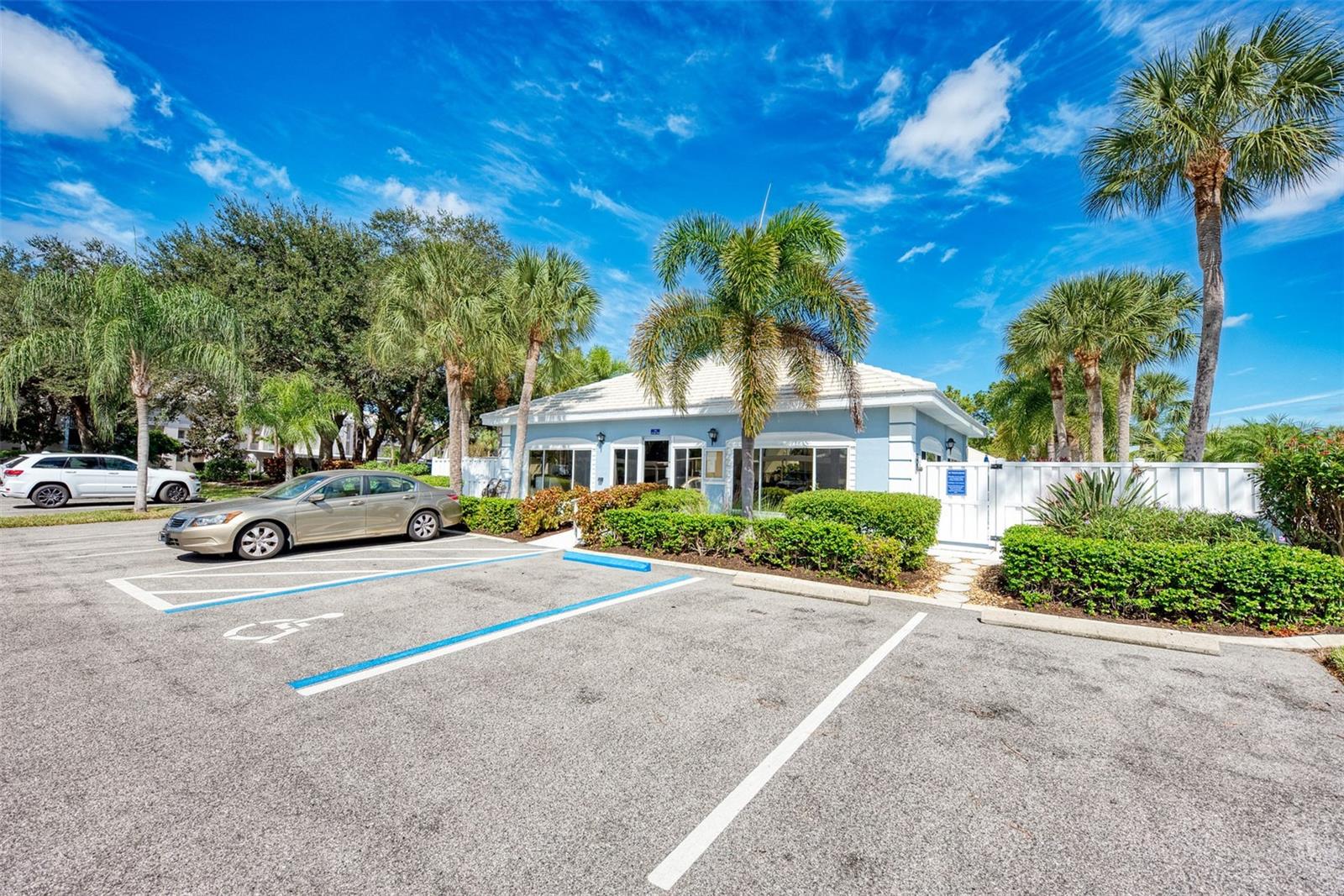 Listing photo id 27 for 458 Cerromar Road 484