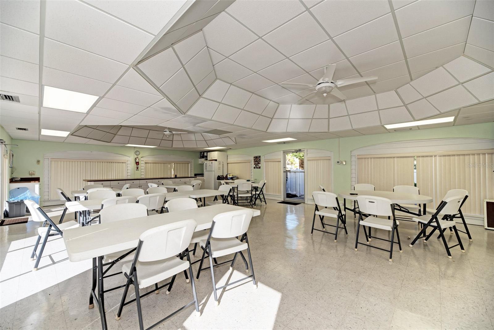 Listing photo id 29 for 458 Cerromar Road 484