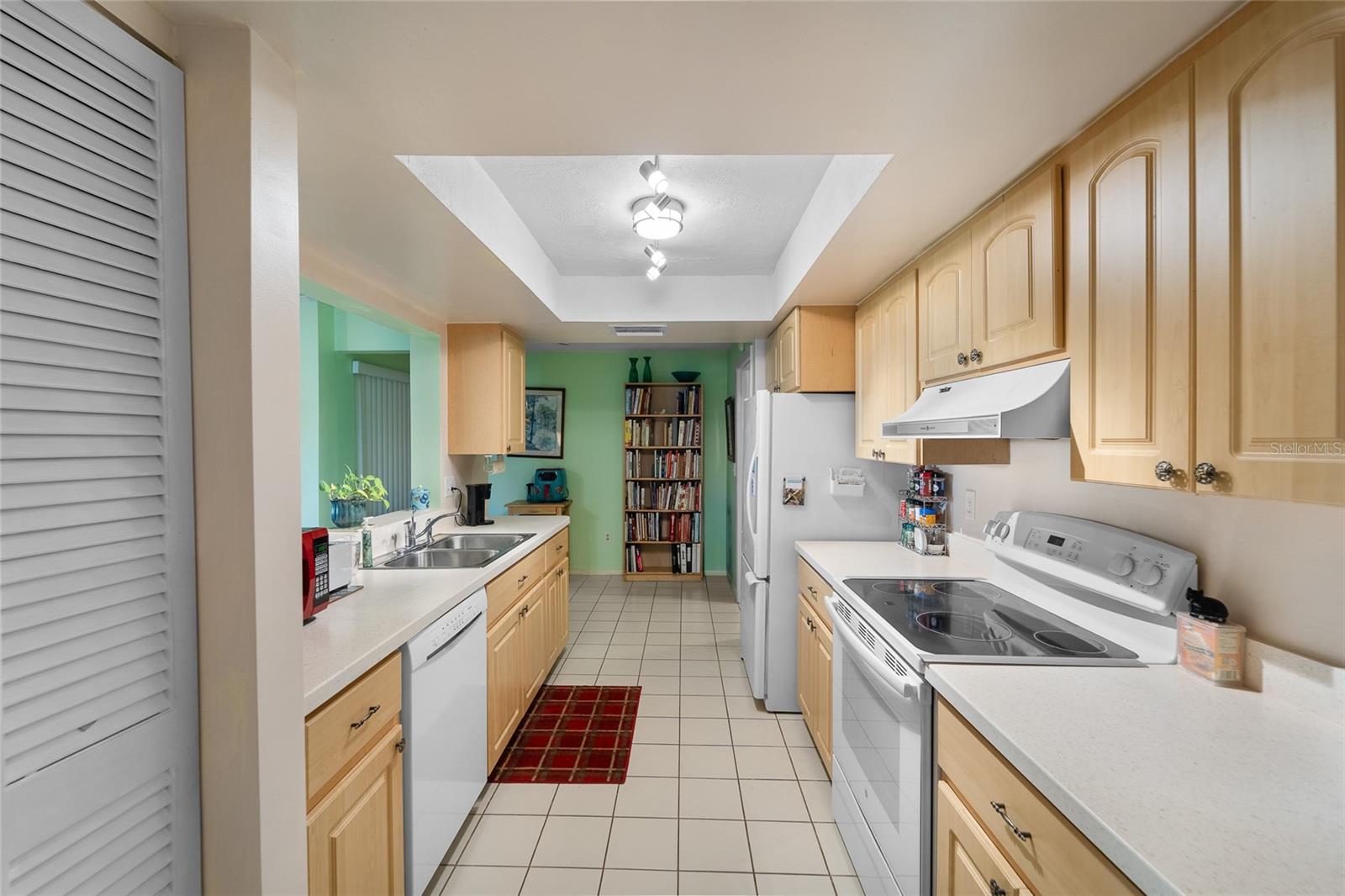 Image 5 of 32 For 6712 11th Avenue W 5601