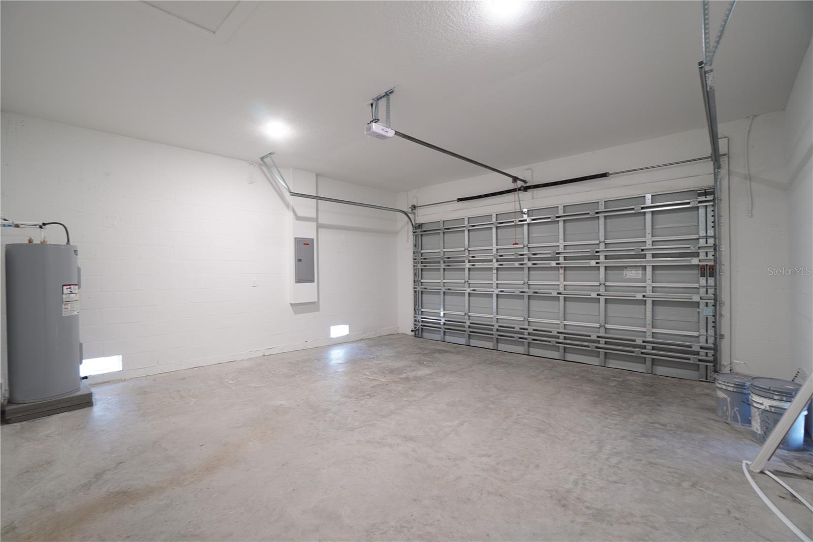 Image 13 of 41 For 52 Brig Circle E