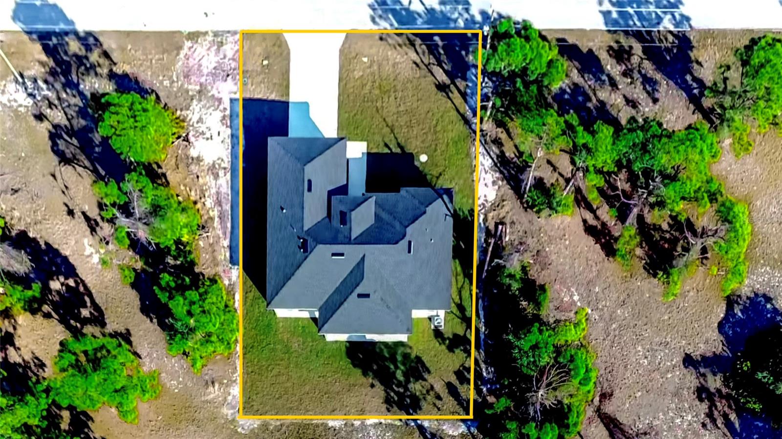 Image 37 of 41 For 52 Brig Circle E