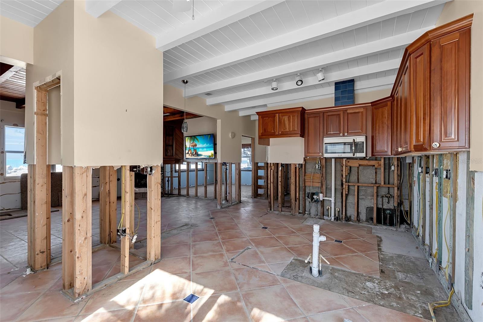 Listing photo id 10 for 40 Sand Dollar Lane