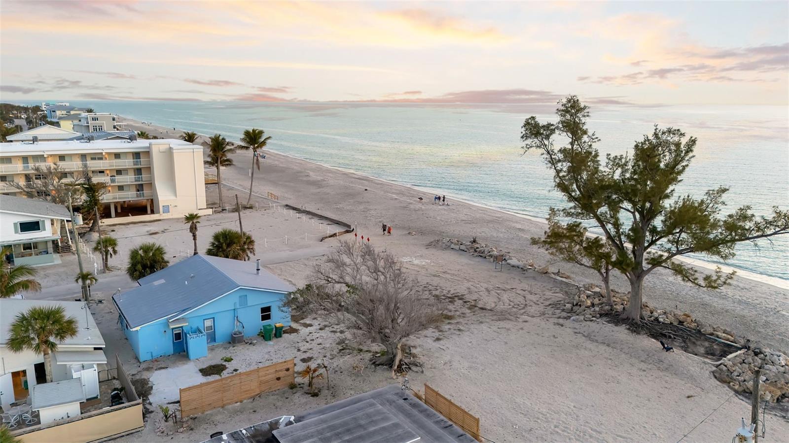 Listing photo id 3 for 40 Sand Dollar Lane