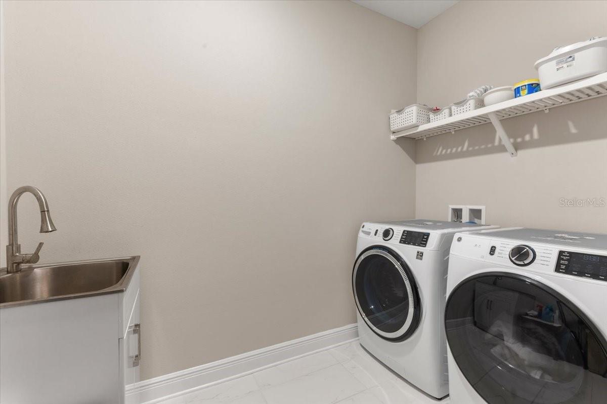 Image 37 of 66 For 2024 Woodleaf Hammock Court