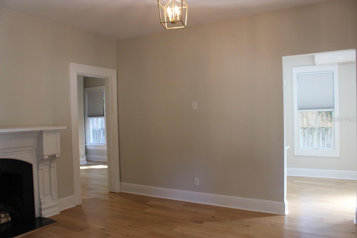 Image 16 of 26 For 527 Osceola Avenue 1