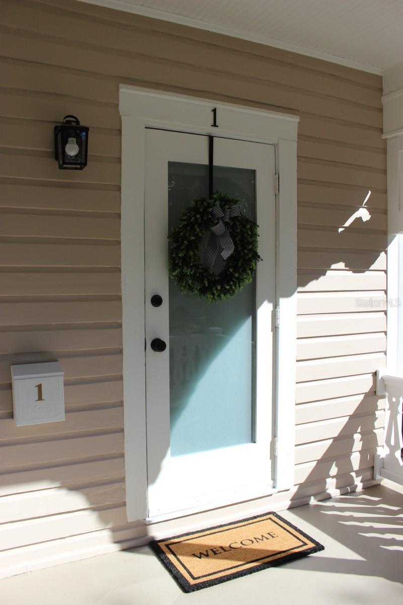 Image 3 of 26 For 527 Osceola Avenue 1